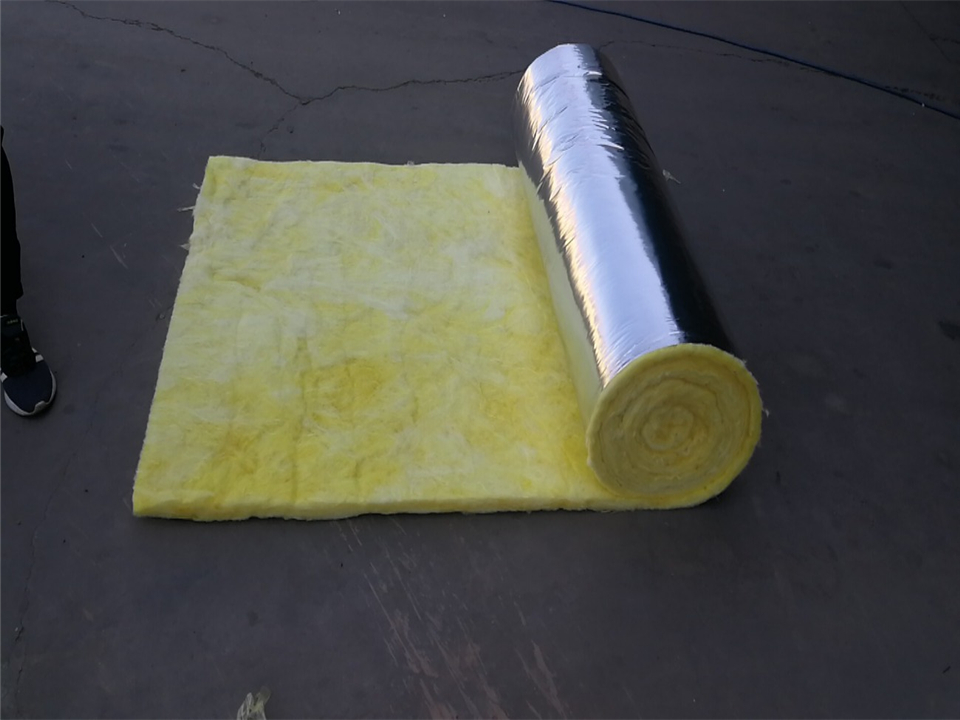 鋁箔貼麵玻璃棉卷氈（zhān）